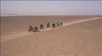 La mort d'un ciclista espanyol commociona la Titan Desert