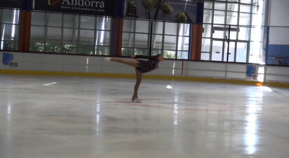 En patinatge artístic sobre gel, Paula Margarido participa