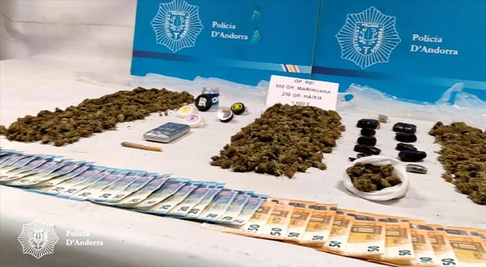 La policia ha desmantellat un punt de venda de marihuana a la Mas
