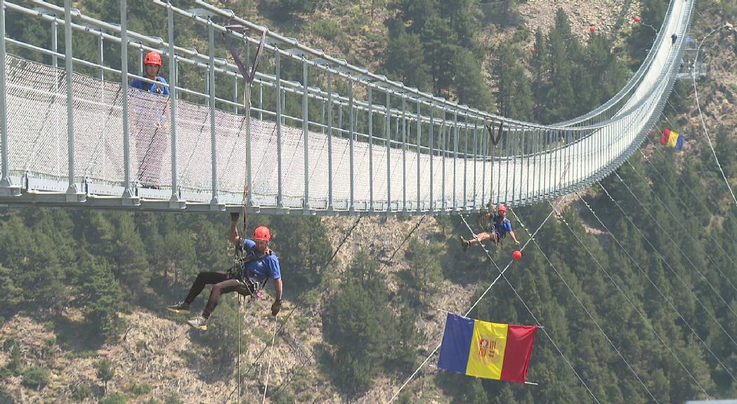  El pont tibetà rep més de 16.000 visitants en el primer mes d'obertura