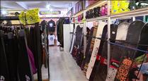 Preocupació de les botigues d'esquí i de moda per l'augment de preus i l'arribada dels productes d'hivern 