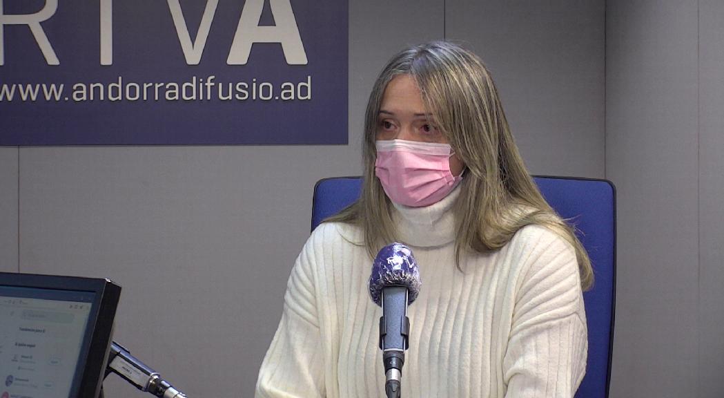 La presidenta del Col·legi d'infermers i infermeres demana a la població no banalitzar la Covid-19: "Hi ha malalts, morts i famílies destrossades per culpa d'aquest virus"