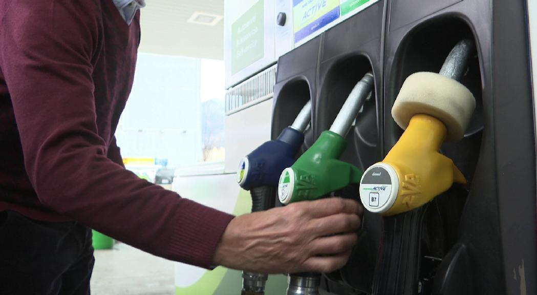 El preu dels carburants augmenta sense aturador a causa del conflicte a Ucraïna