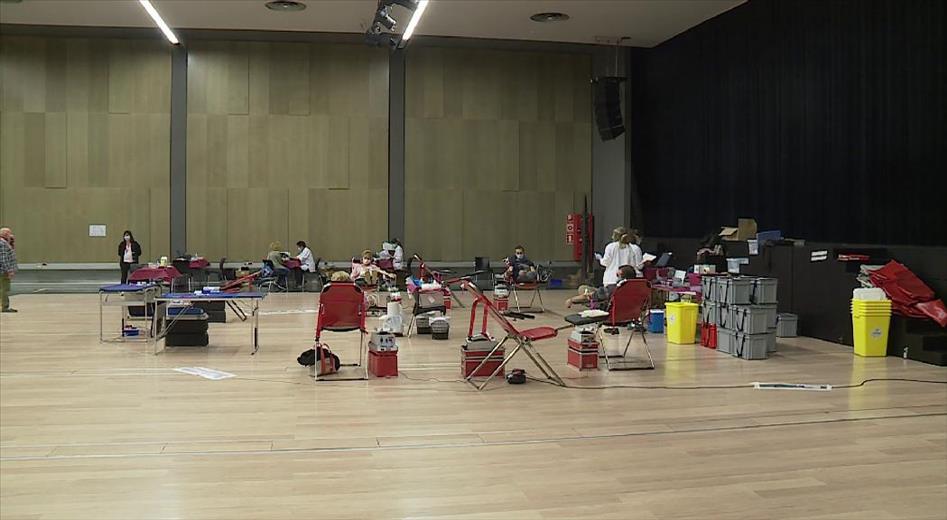 La primera campanya de sang de la Creu Roja després del co