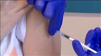 La remesa de 5.850 vacunes de Pfizer permetrà immunitzar el 47% de la població