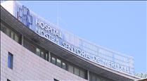 El SAAS activa els protocols de seguretat a l'hospital arran del positiu per coronavirus de set sanitaris i dos pacients