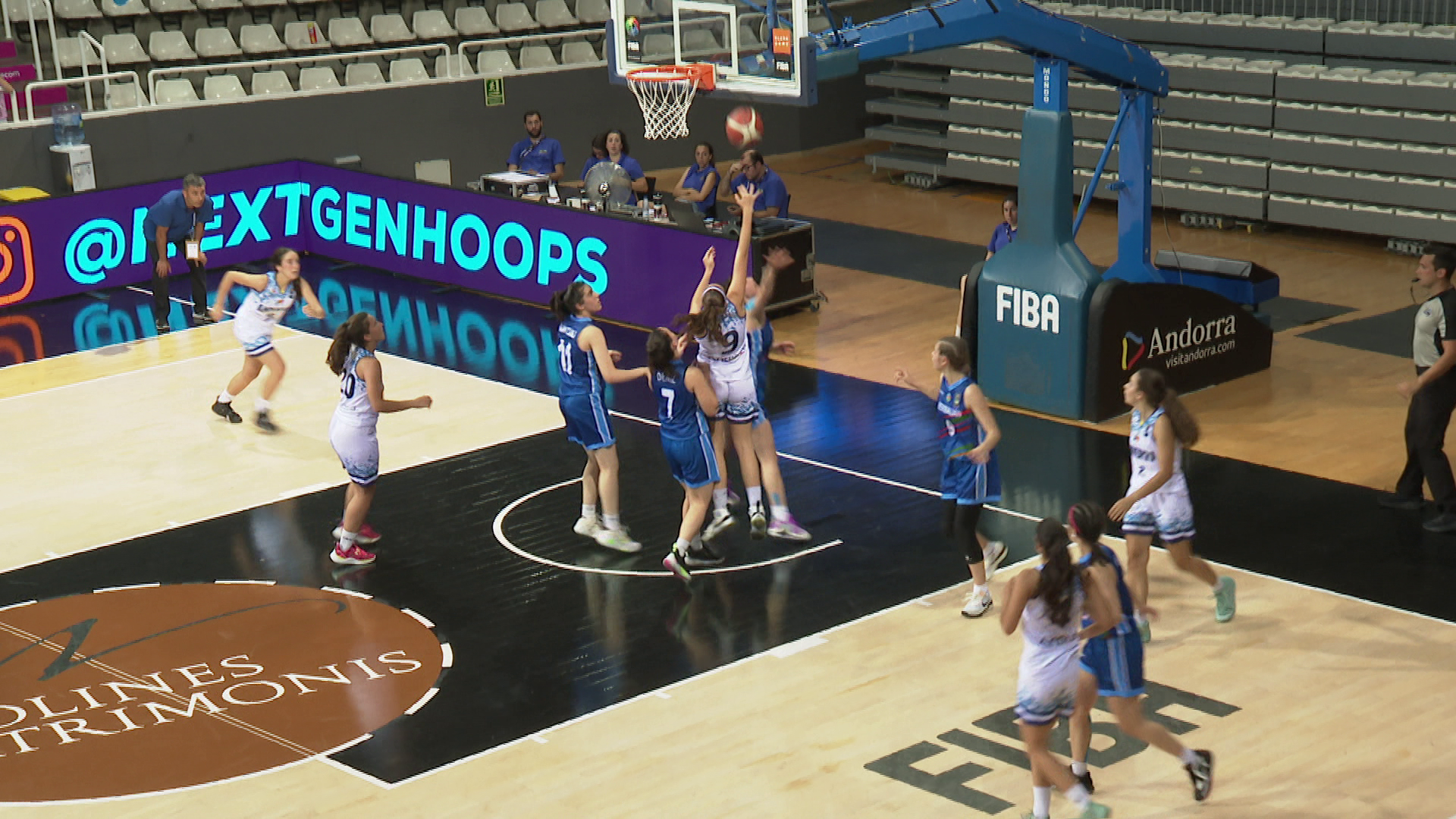 La selecció femenina sub-16 de bàsquet guanya Albània (74- 39)