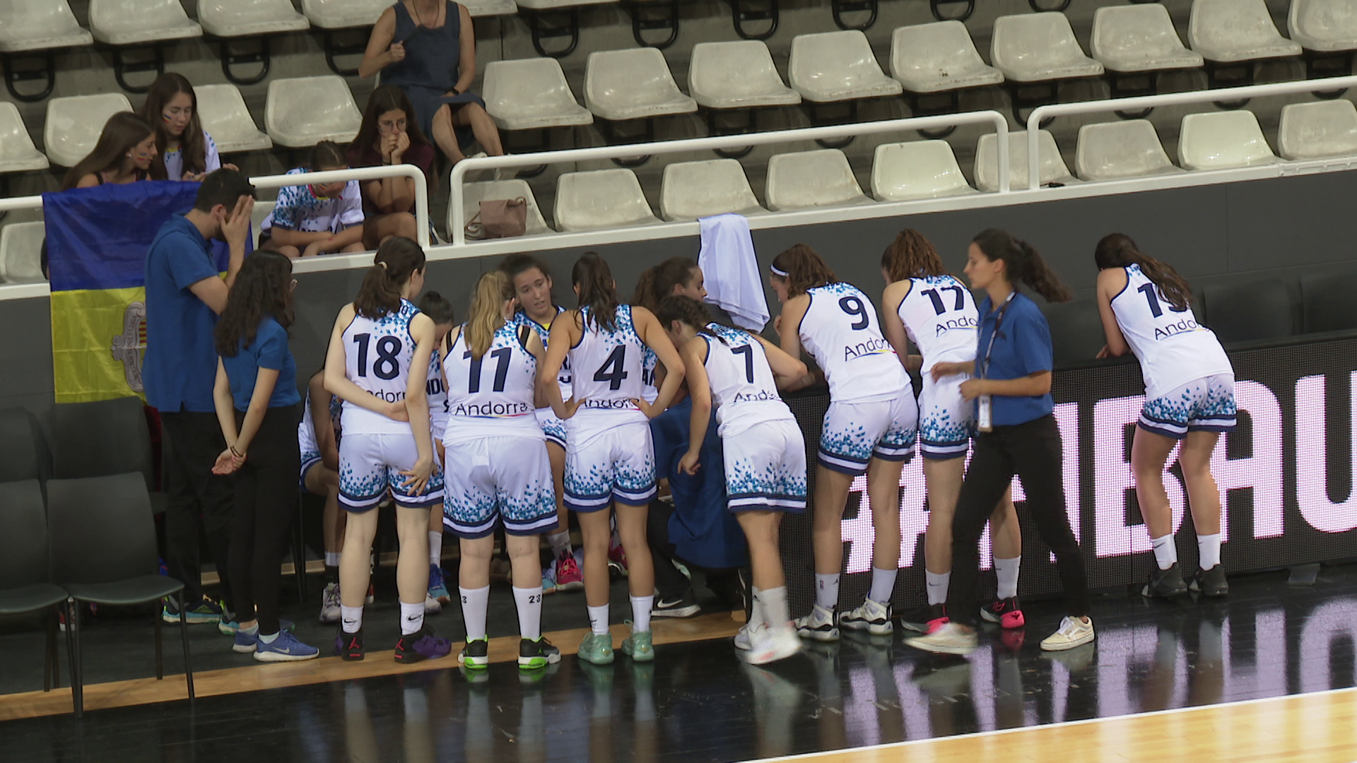 La selecció femenina sub-16 de bàsquet perd en el debut a l'Europeu C (50-64)