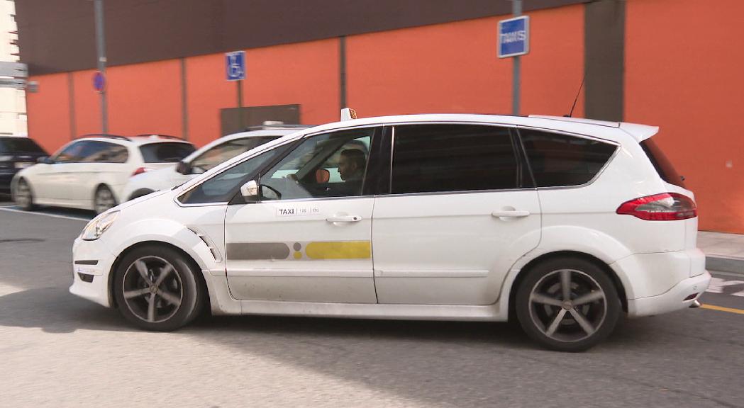 Els taxistes veuen insuficient l'augment de les tarifes pels trasllats de radioteràpia