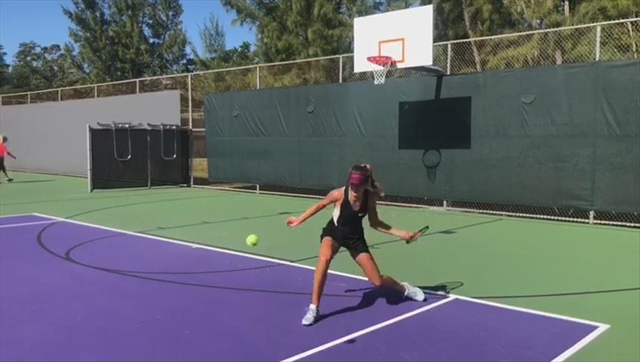 En tennis, Vicky Jiménez continua amb pas ferm la particip