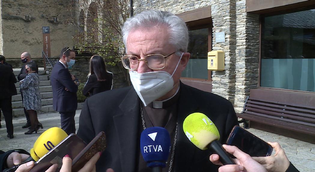 Vives afirma que el seu compromís amb la Santa Seu va més enllà de les escletxes constitucionals per a l'avortament