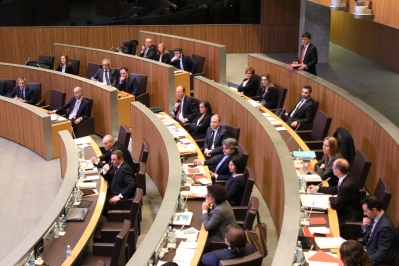 El Consell aprova el pressupost del 2016 amb els únics vots de la majoria demòcrata