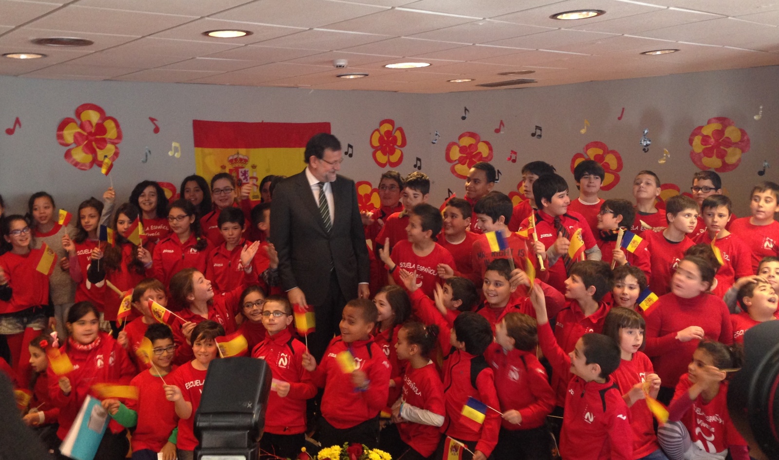 Rajoy i Montoro visiten l'escola espanyola d'Escaldes-Engordany