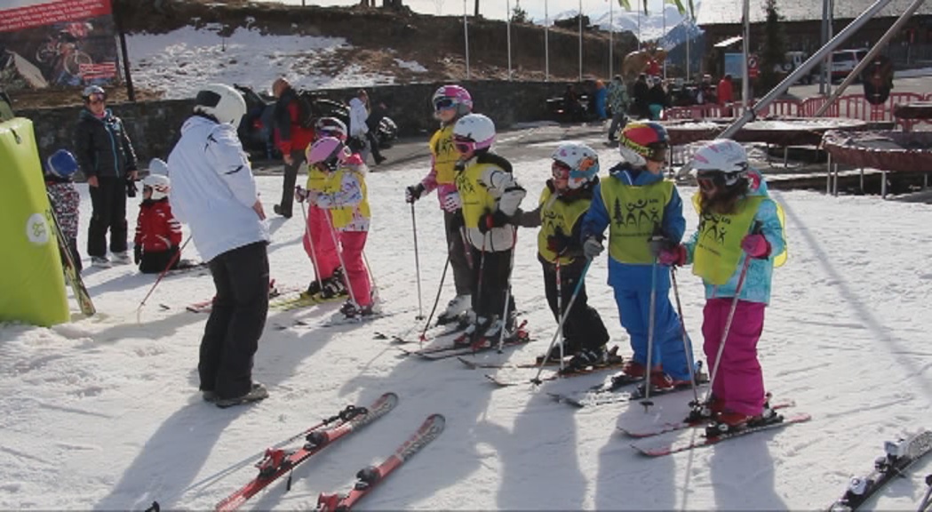 El Govern confia reconduir la situació de l'esquí escolar