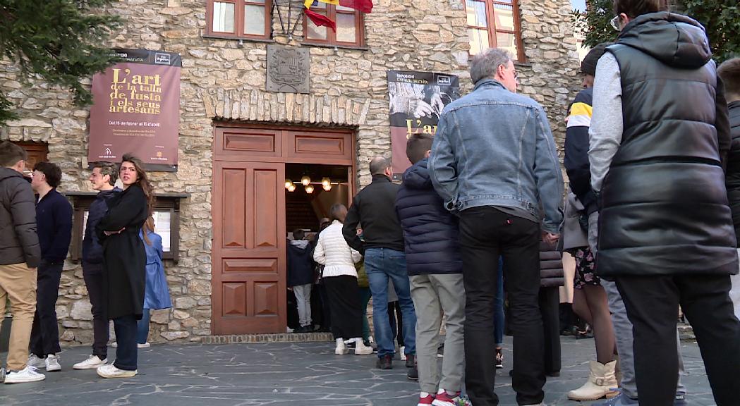 Casa comuna acull una allau de votant en uns comicis que s'esperen disputats a Sant Julià